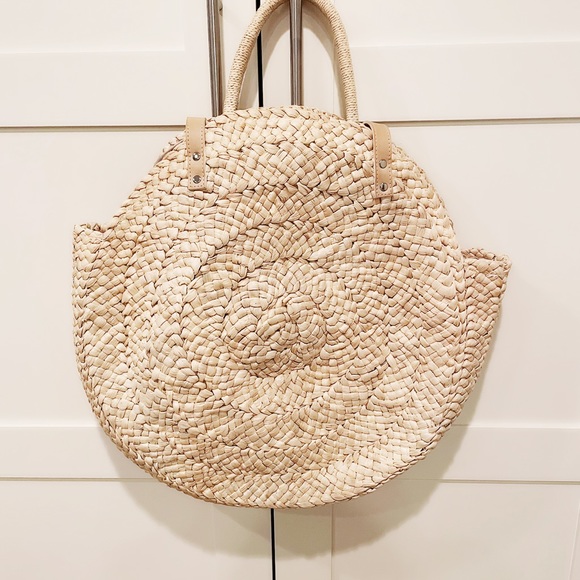 Handbags - Large straw beach bag